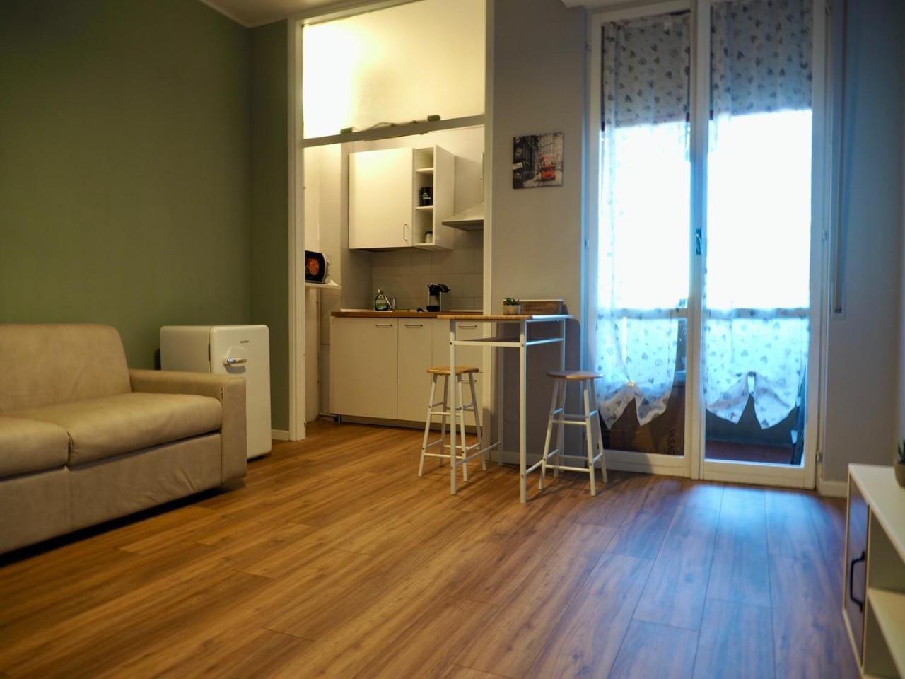 Leo'S Home Sesto San Giovanni Esterno foto
